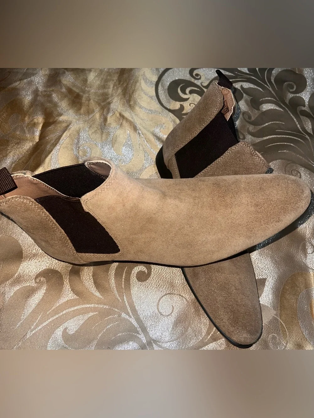 ASOS DESIGN Men’s Suade Chelsea Boots Brown-Like New Worn Once